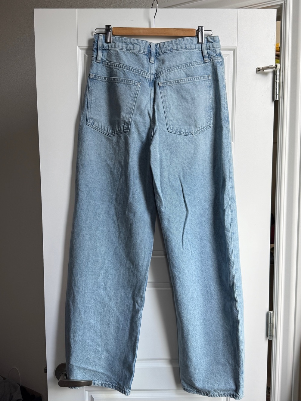 Frame Barrel Jeans - Picture 5 of 5